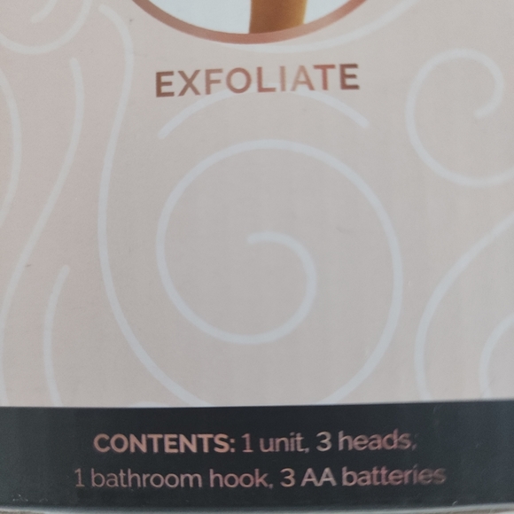 Flawless Cleanse Spa, Electric Body Brush w/ 3 Multi-Purpose Cleansing Heads NEW - Picture 3 of 8